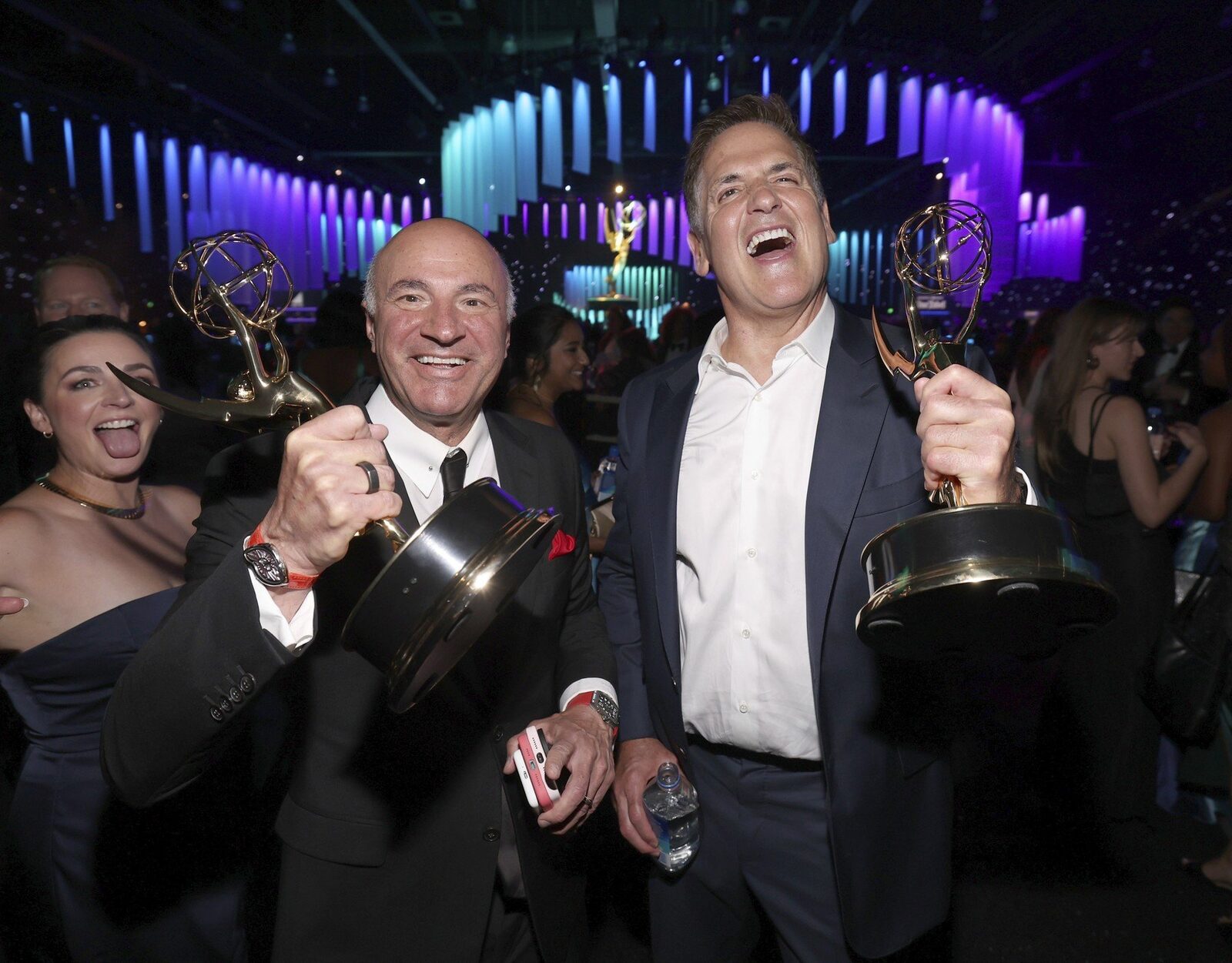 [ad_1] Kevin O’Leary, cunoscut investitor și prezentator al emisiunii „Shark Tank”, a atras atenția asupra potențialului inteligenței artificiale în domeniul filmului, în contextul lansării lungmetrajului „Marty Supreme”