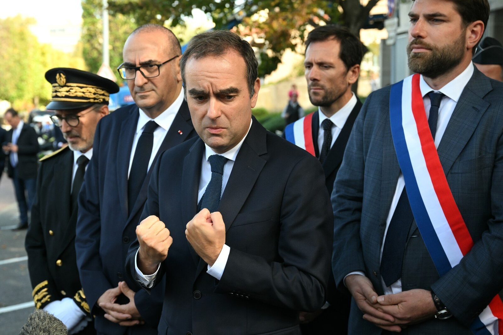 Premierul francez solicită ca eforturile împotriva traficului de droguri să urmeze modelul combaterii terorismului, în urma incidentului mortal din Marsilia al fratelui unui activist ecologist