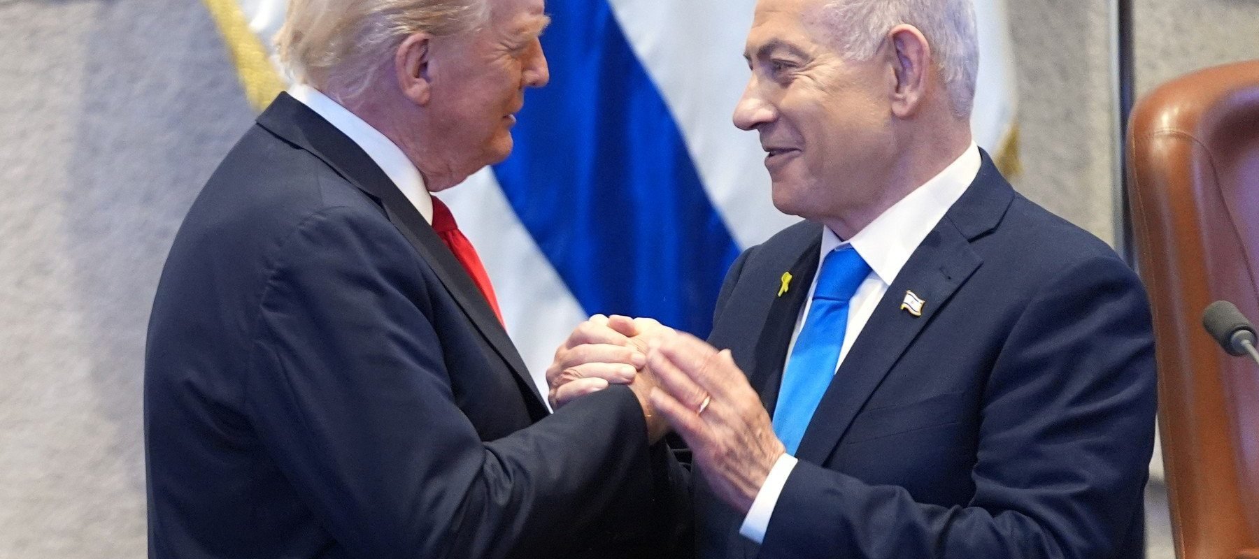 Donald Trump a trimis o scrisoare președintelui Israelului solicitând grațierea fostului premier Netanyahu, acuzat de corupție