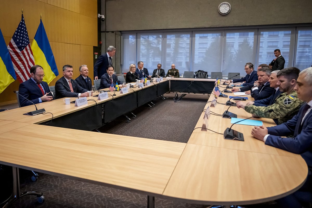 Un oficial american de rang înalt susține că Statele Unite au făcut presiuni asupra Ucrainei pentru a accepta acordul în cadrul negocierilor de la Geneva