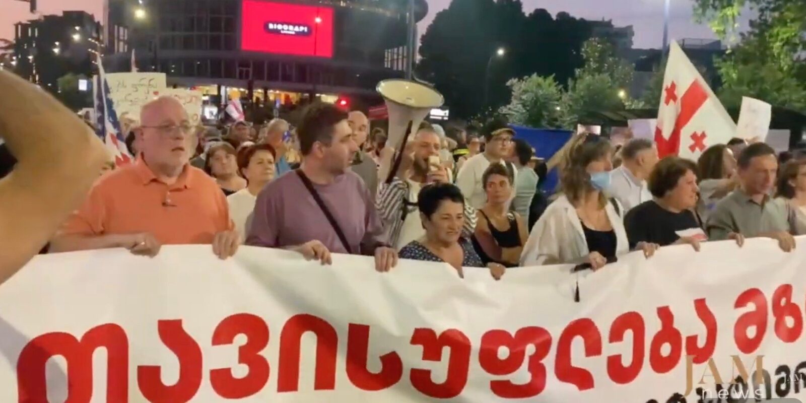 Un tribunal din Georgia a pronunțat o condamnare de doi ani de detenție pentru jurnalista laureată cu Premiul Saharov, Mzia Amaghlobeli