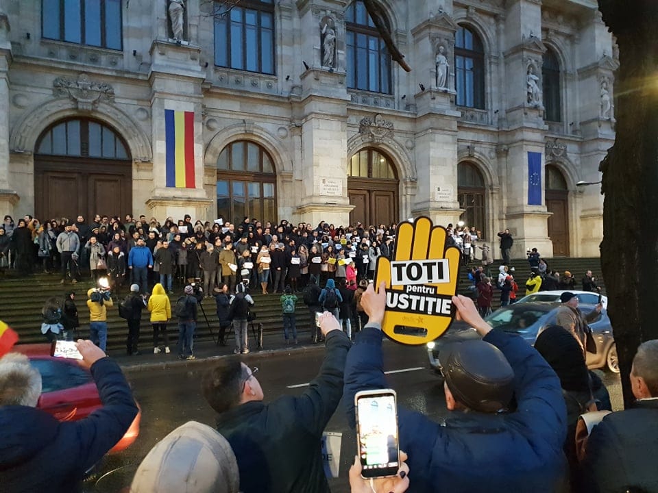 Peste 40 de organizații și activiști: magistrații nu sunt o categorie vulnerabilă; avertisment despre riscurile unei justiții inechitabile pentru stabilitatea țării