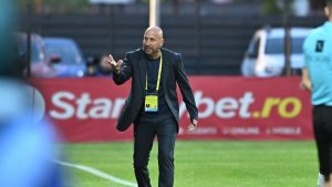 Întrebarea care l-a determinat pe Robert Ilyes să reacționeze: „Vă implor, nu mă provocați!”