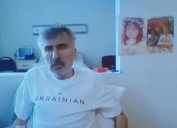 Saakaşvili, fostul lider georgian, solicită ca Zelenski să îi acorde statutul de „prizonier” ucrainean, după doi ani de tratament medical provocat de o tentativă de otrăvire în închisoare