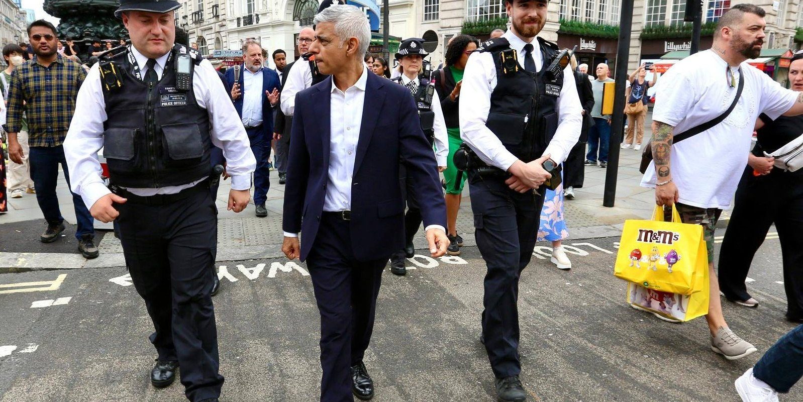 Motivul pentru care Poliția Metropolitană din Londra este acuzată de rasism sistemic: un raport expune modul în care conducerea acoperă abuzurile ofițerilor asupra persoanelor de culoare