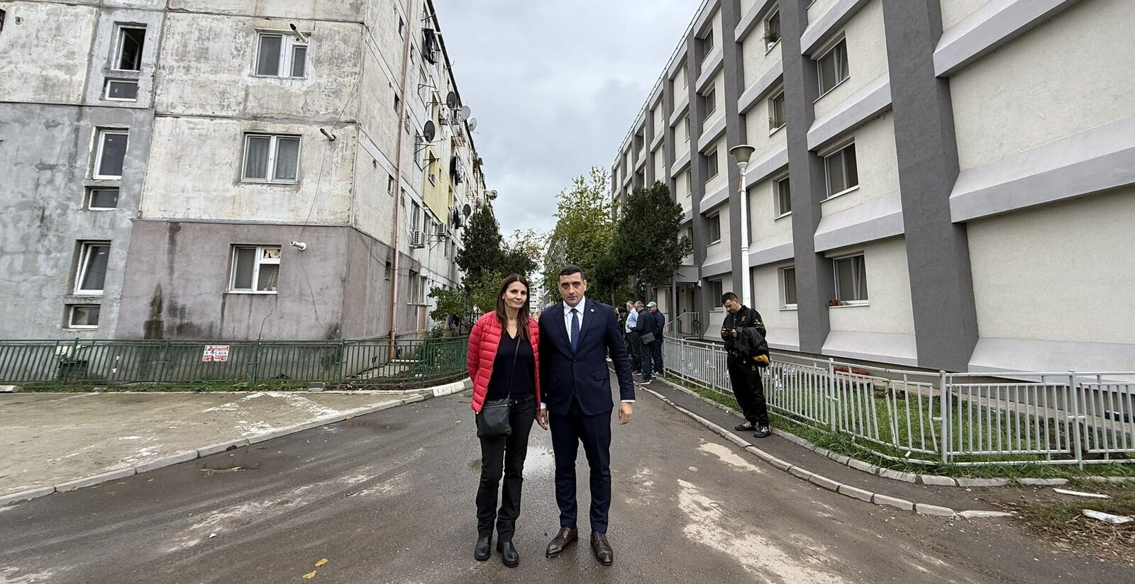 Factual | George Simion a furnizat informații false despre clădirea deteriorată unde locuiesc românii și cel reabilitat, despre care afirmă că adăpostesc migranți, în Sectorul 6