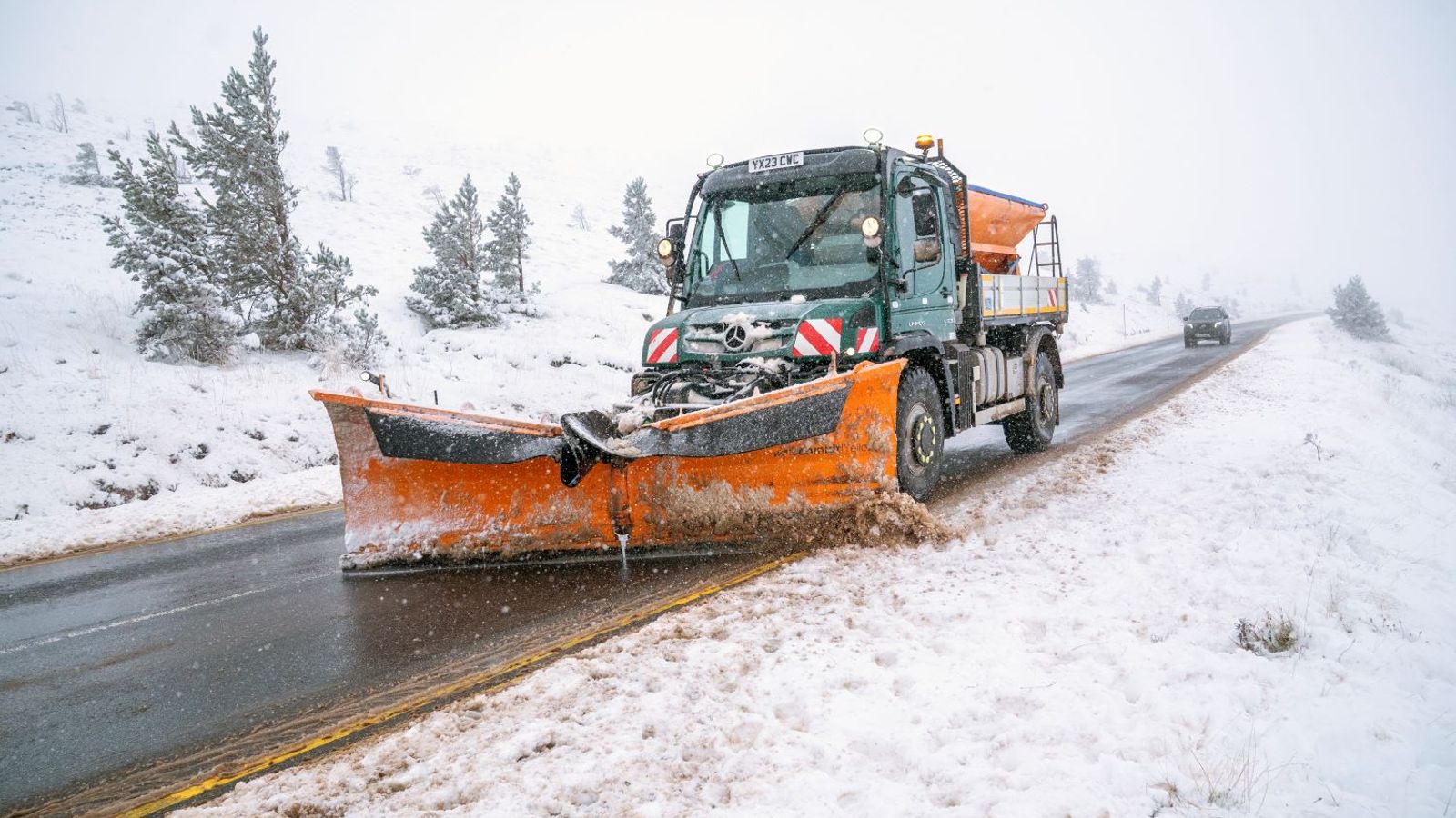 [ad_1] Blizzarduri și avertizări meteo în Regatul Unit Regiunea de nord-est a Angliei se confruntă astăzi cu condiții severe de vreme rece