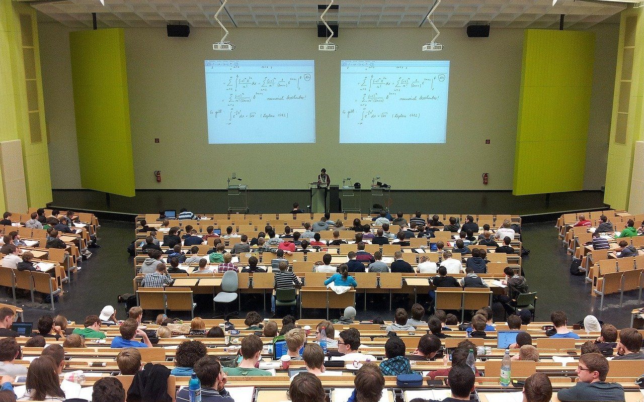 Clasamentele universităților la nivel mondial: România înregistrează o scădere semnificativă în topurile din diverse domenii, cu doar 15 apariții față de 22 anul trecut, în cadrul evaluărilor Shanghai 2025 pentru 57 de specializări