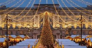 Târgul de Crăciun din “curtea” Regelui Charles, o păcăleală online pentru turiștii entuziasmați