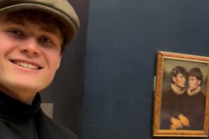 Doi TikTokeri arată că paznicul de la Luvru nu a învățat nimic din jaful secolului și ce au făcut în muzeu