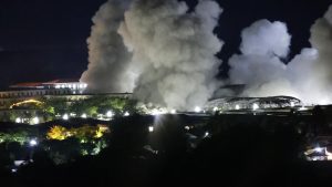 Televiziunea de stat din Myanmar difuzează acțiuni ale armatei împotriva centrelor de înșelăciune.