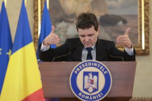 Urări de Crăciun ale lui Nicușor Dan: Să redobândim puterea unei națiuni conștiente de identitatea sa și hotărâte să își construiască propriul viitor cu încredere