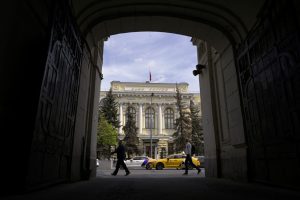 Banca Centrală a Rusiei inițiază acțiuni în instanță și solicită despăgubiri de aproape 230 de miliarde de dolari de la cel mai mare depozitar de active Belgian, o sumă similară cu cea pe care Uniunea Europeană intenționează să o înghețeea noastră”