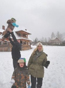 Persoana urează La mulți ani