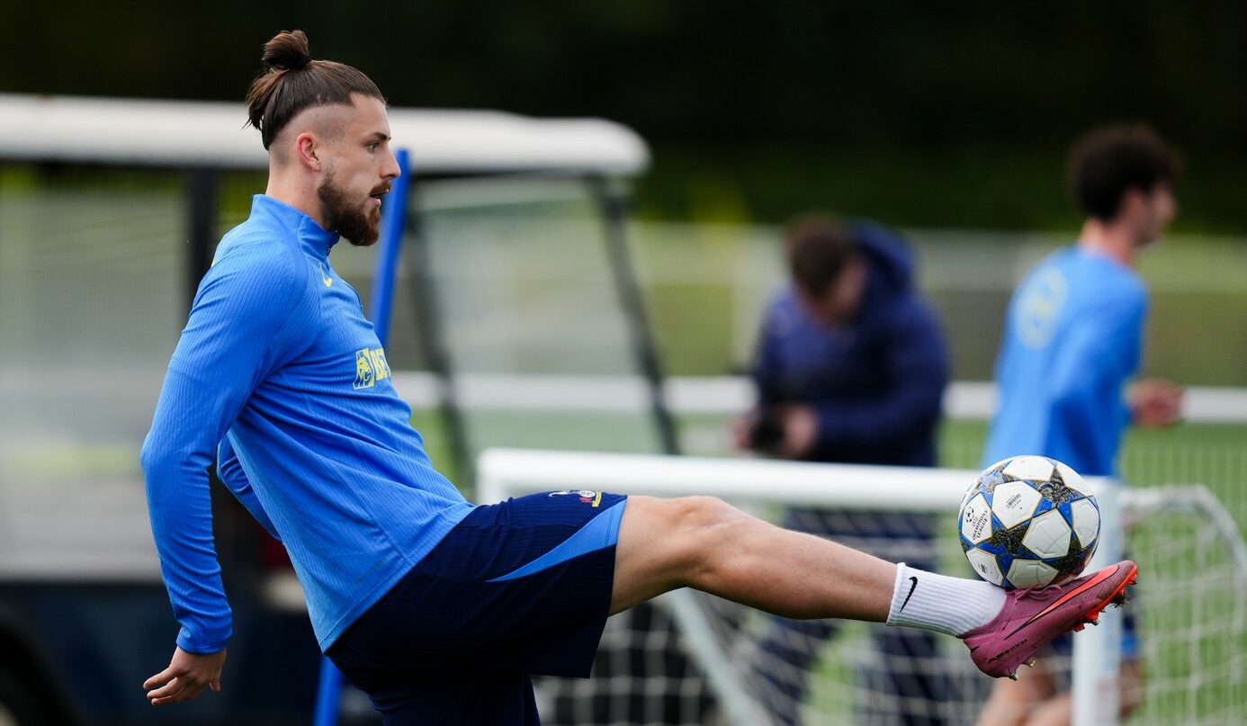AC Milan a propus un transfer pentru Radu Drăgușin! „Diavolii” îl vizează în competiția cu Inter.