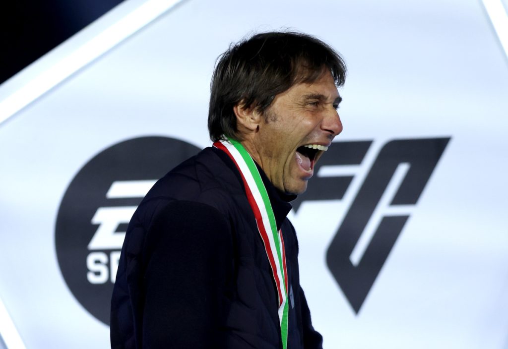 Antonio-Conte-celebrate-Supercoppa.jpg