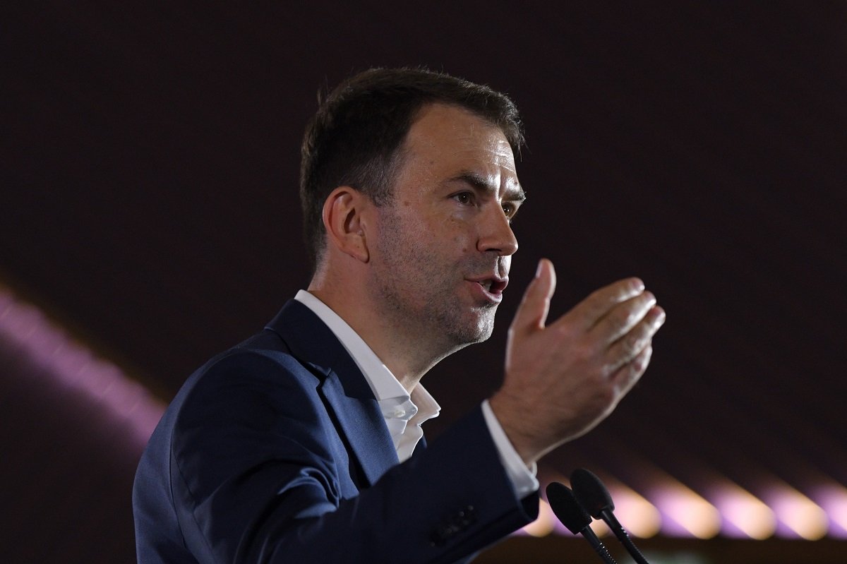 Drulă acuză surse PNL de trucarea informațiilor despre retragerea sa de trei zile; Robert Turcescu promovează această știre falsă