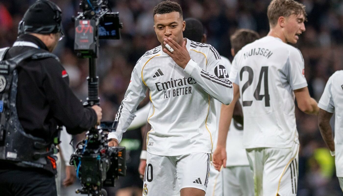 Reacția lui Cristiano Ronaldo după ce Kylian Mbappe i-a egalat recordul de goluri într-un sezon și i-a dat dat un mesaj