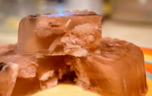 Cum să gătești tradițional piftia românească pentru sărbători