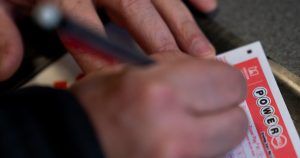 Cumpărător din Arkansas câștigă jackpotul Powerball de 1,817 miliarde de dolari de Crăciun