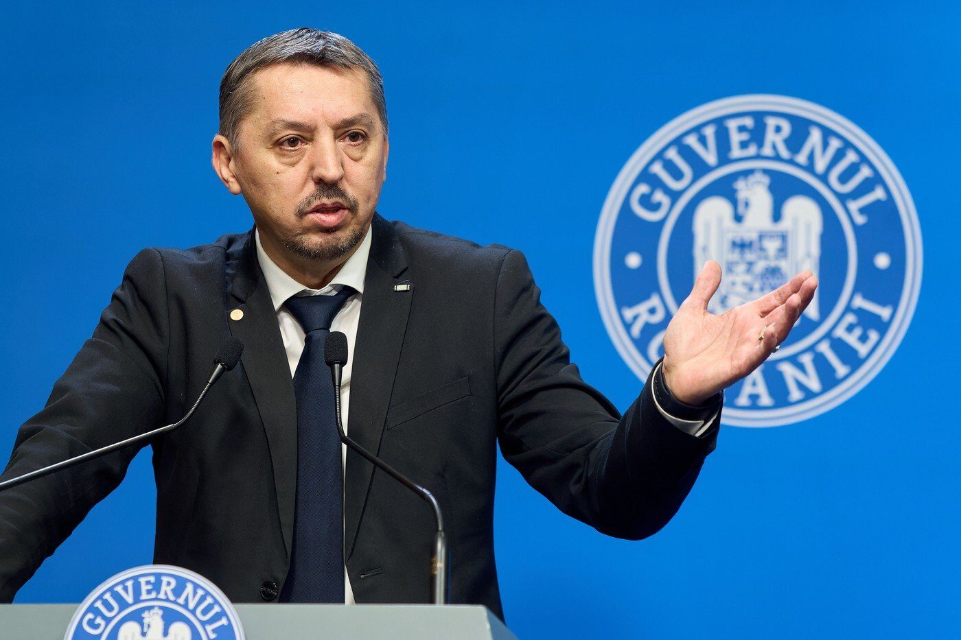 Daniel David și-a dat demisia din funcția de ministru al Educației la cererea lui Ilie Bolojan.
