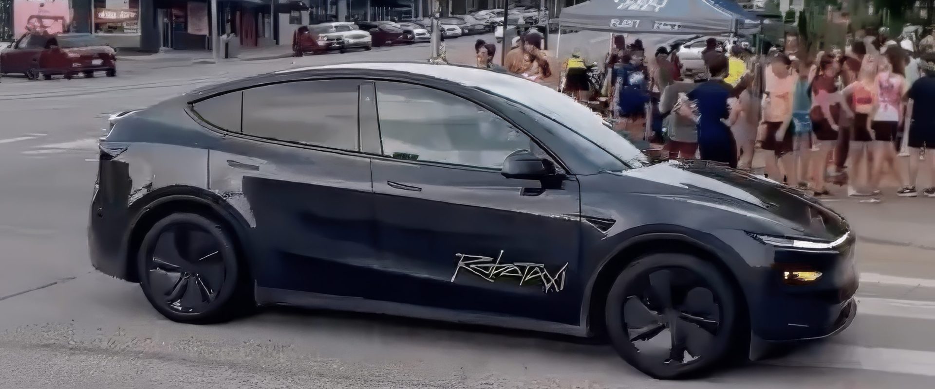 Tesla Robotaxi fără șofer pe străzile din Texas, o mare reușită pentru Elon Musk în 2025