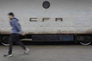 Întârziere de 73 de minute pentru trenul București-Bacău în Ajunul Crăciunului, cauzată de probleme în Gara de Nord