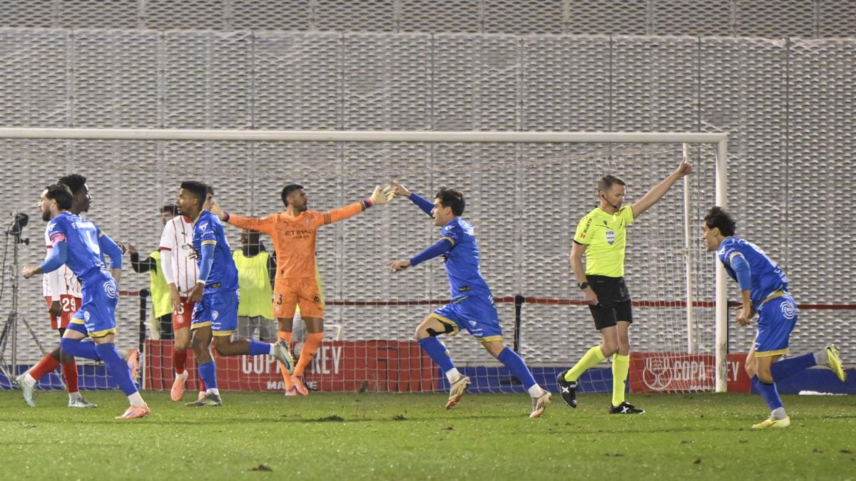 El Girona firma otra debacle copera en Ourense