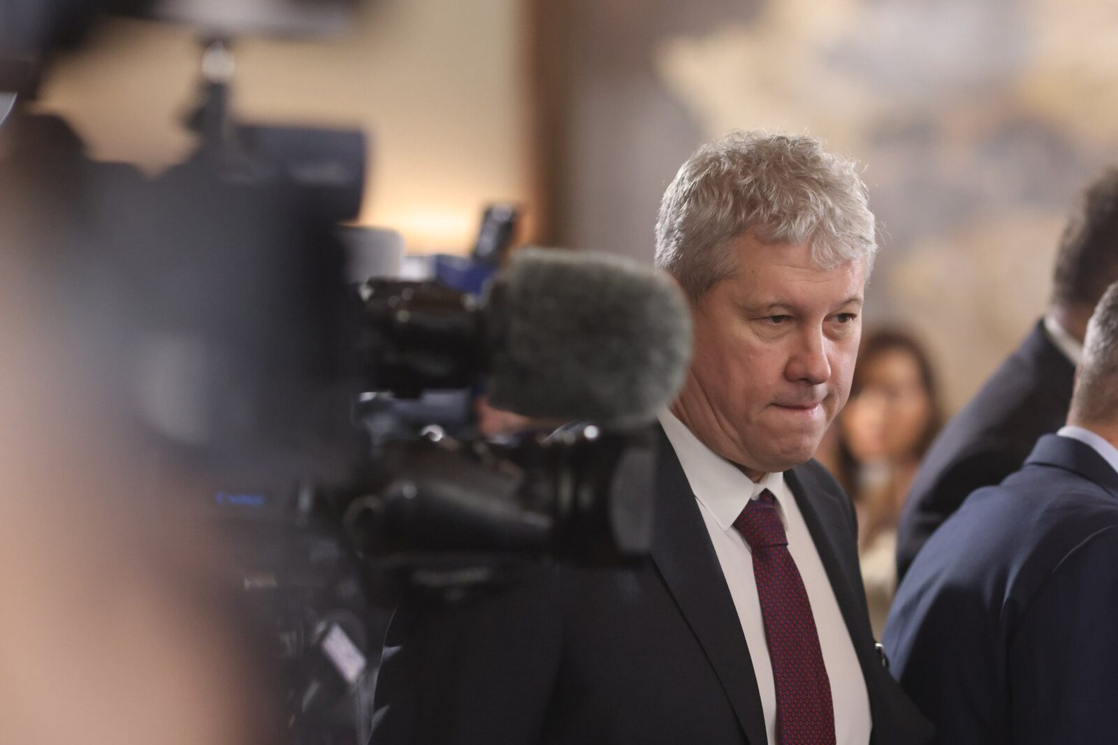 [ad_1] Sindicatul polițiștilor „Diamantul” afirmă că responsabilitatea principală pentru starea actuală a justiției aparține lui Cătălin Predoiu, considerându-l principalul arhitect sau garant al celor mai importante modificări legislative și numiri care au contribuit la situația de acum