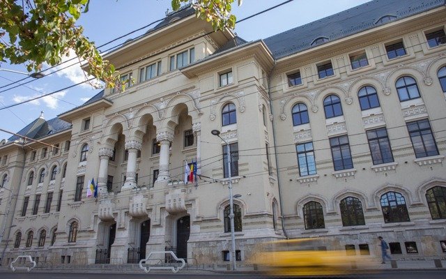 [ad_1] Locuitorii din municipiul București pot participa la alegeri doar în sectorul în care au adresa de domiciliu sau reședință, și numai la secția de votare atribuită