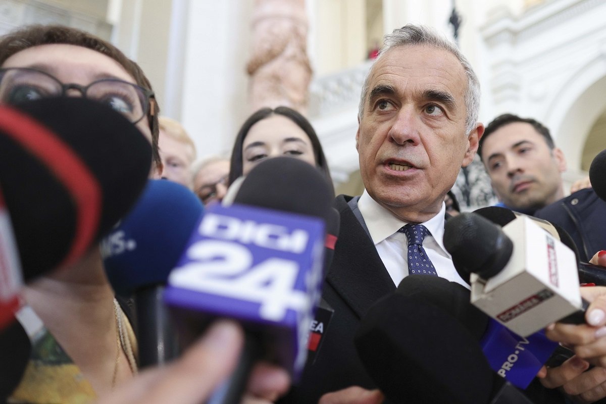 Nicușor Dan într-un interviu pentru un ziar francez: Până în două-trei luni va publica un raport complet despre anularea primului tur al alegerilor prezidențiale din 2024 și despre posibila influență rusă în acest context