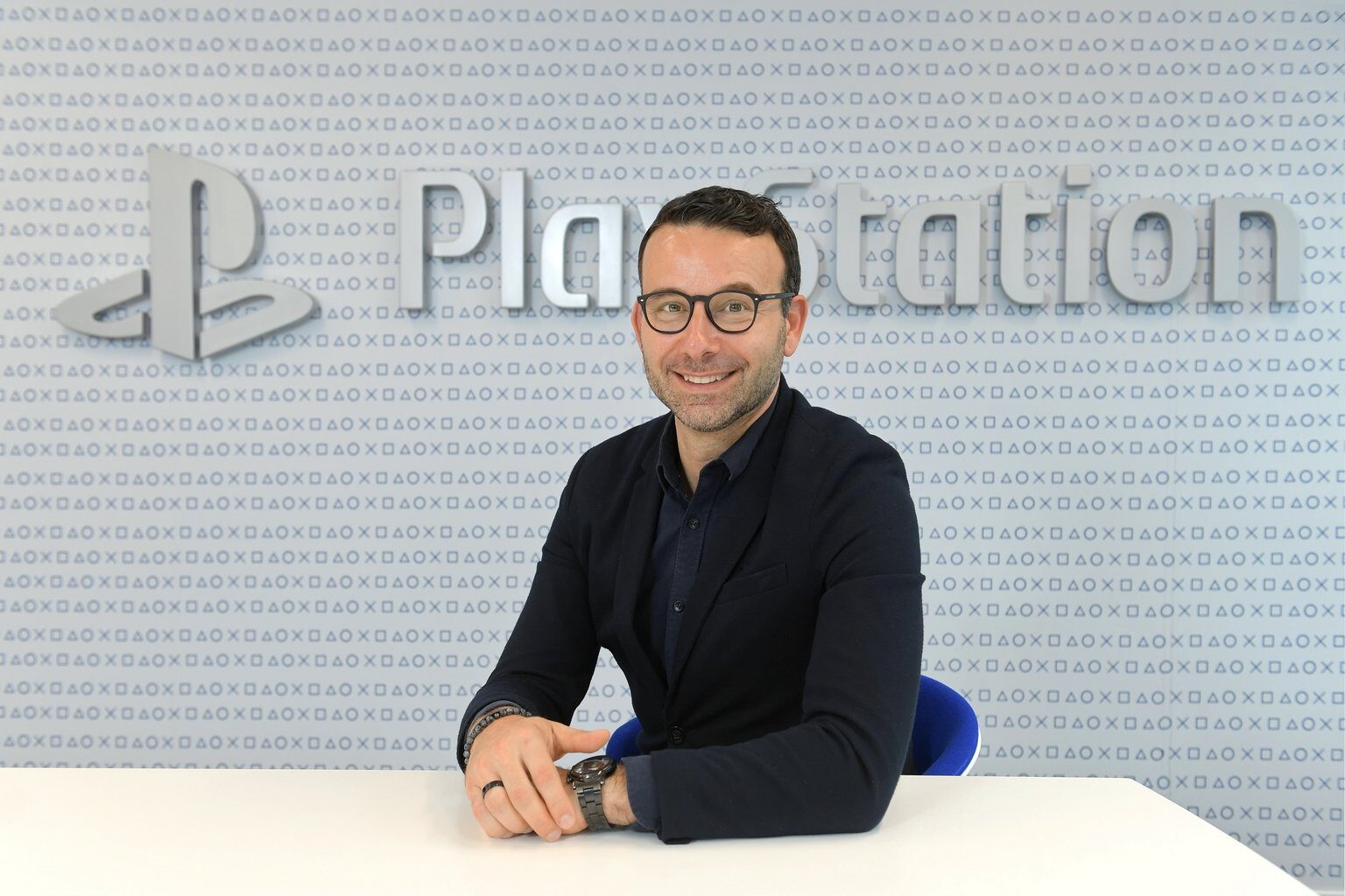 Interviu exclusiv cu Raffaele Zeppieri: mesajul PlayStation pentru români și surprizele din 2026