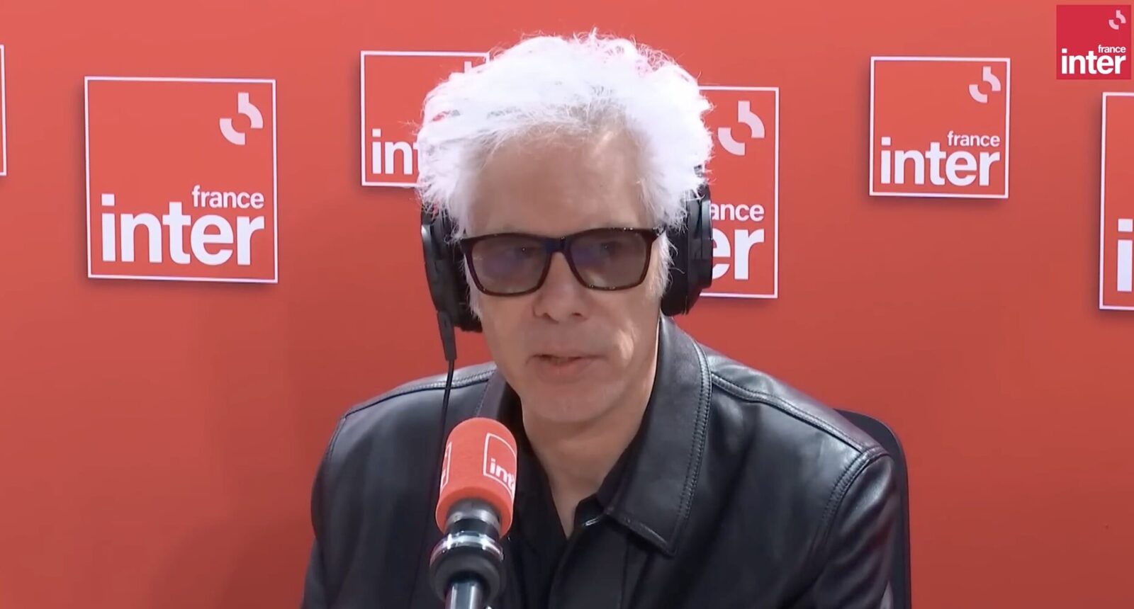 [ad_1] Regizorul american independent Jim Jarmusch, celebru pentru filme renumite precum„Stranger Than Paradise” (1984), „Dead Man” (1995) și „Coffee and Cigarettes” (2003), a declarat într-un interviu pentru o emisiune radio franceză că a început procesul de obținere a cetățeniei franceze, transmite agenția de știri EFE, citată de agenția Agerpres