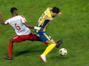 Petrolul, transmisie LIVE, 17:30, Digi Sport 1. O victorie duce arădenii în play-off.