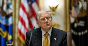 Trump, președintele SUA, apreciază leadershipul României în NATO de Ziua Națională.