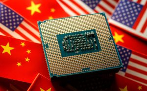 Trei infografice despre conflictul AI dintre SUA și China pentru cipuri