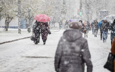 Capitala și sudul țării, sub ninsori de Crăciun: vânt puternic și temperaturi negative, avertizează meteorologii