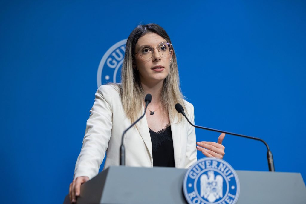 Ministra Mediului refuză să demisioneze după adoptarea moţiunii simple îndreptate
