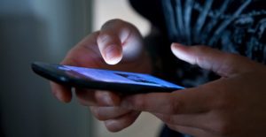 Cum să efectuezi transfer rapid pe telefon și să controlezi de la distanță camera din aplicație