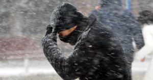 România sub impactul vremii severe: cod galben de viscol în jumătate din țară. Zonele afectate HARTĂ.