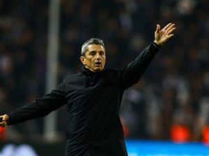 Răzvan Lucescu trăiește un meci tensionat în Grecia: PAOK câștigă în 10 cu un gol în ultimele secunde!