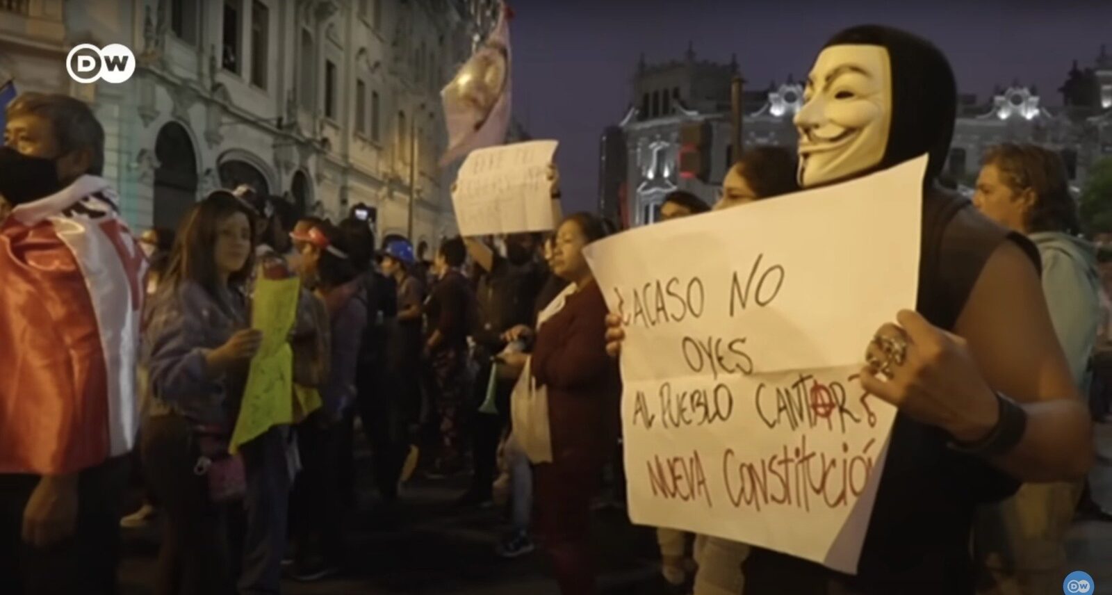 [ad_1] Un jurnalist peruan a decedat vineri într-un spital din Lima după ce a fost împușcat de persoane înarmate, a anunțat Asociația Națională a Jurnaliștilor din Peru