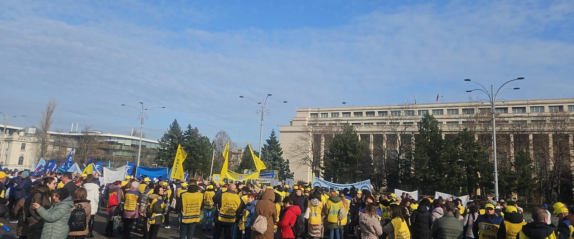 Protestele-sindicatelor-din-educatie-in-fata-Guvernului-10-decembrie-2025.jpeg