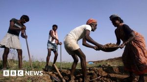 Se află programul de garanție a locurilor de muncă rurale din India în pericol din cauza G RAM G?