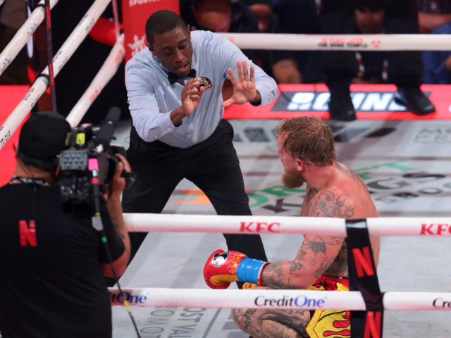 "Fanii nu au plătit să vadă mizeria asta!" Moment jenant în meciul Anthony Joshua