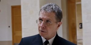 Thriller-ul impresionant „plin de acțiune” cu Gary Oldman este difuzat pe TV în această seară.