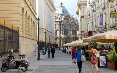 Turisti-Bucuresti-1024×678.jpg