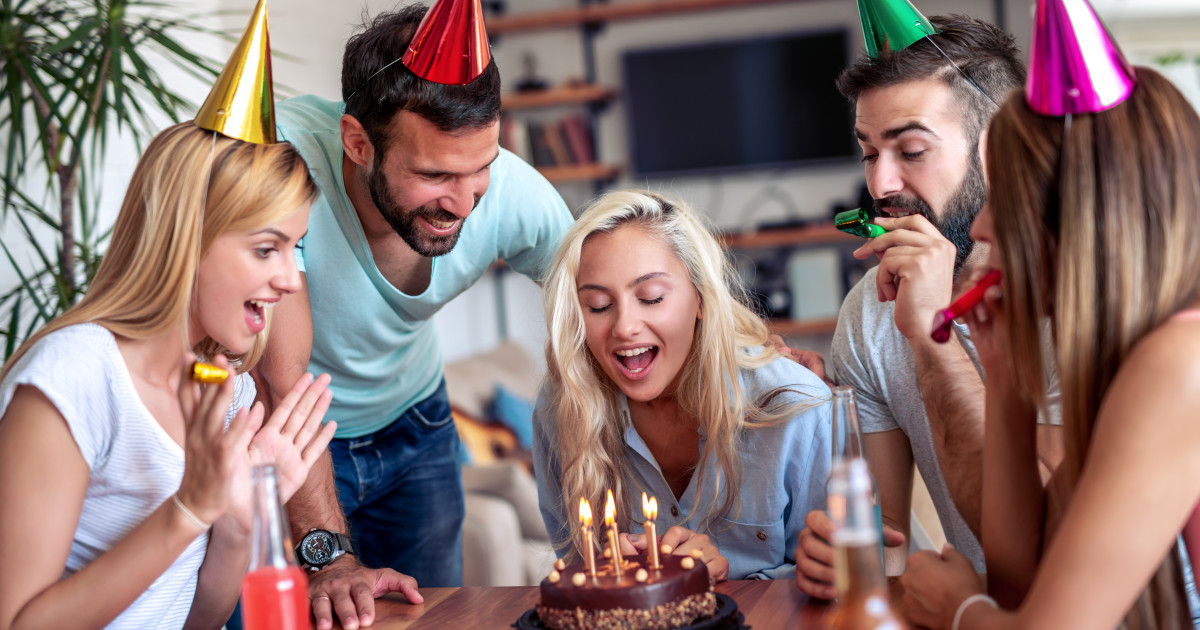 Mesaje și urări de „La mulți ani” pentru Sfântul Nicolae 2025. Felicitări pe care să le trimiți sărbătoriților pe 6 decembrie