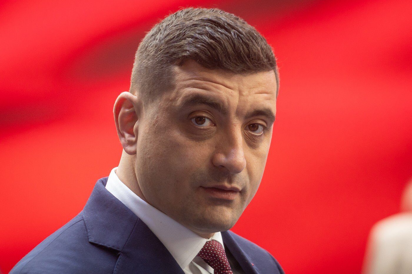 VIDEO George Simion semnalează nereguli la Buzău: „Primarii influențează secțiile de vot”