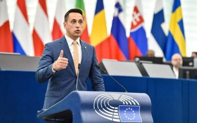 Vlad Gheorghe renunta la lupta pentru Primaria Municipiului Bucuresti, oferindu-i